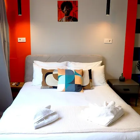 Retreat Apartment *